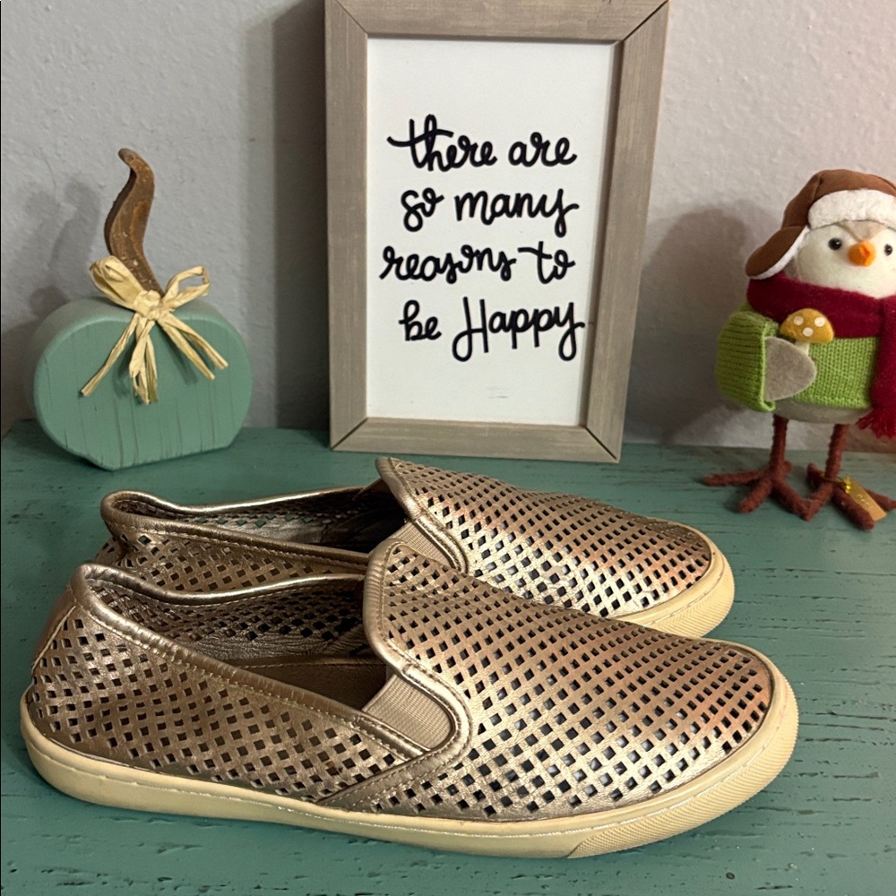 Tory Burch Stylish Gold Slip-On Shoes SZ 8.5 box 134 - Picture 3 of 6